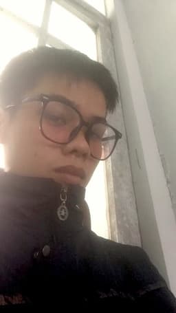 Dy