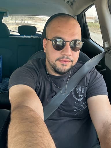 אמיר זגורי