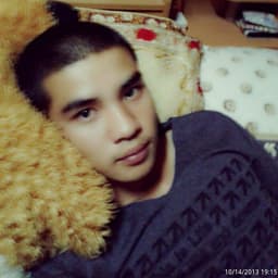 แอบเล่น