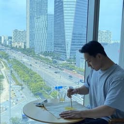 Lee Hang