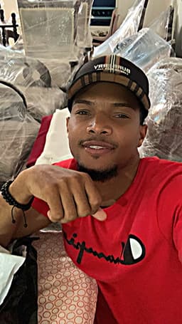 Lizandro R