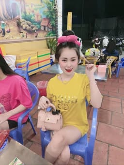 mai hương