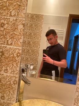 Komninos George