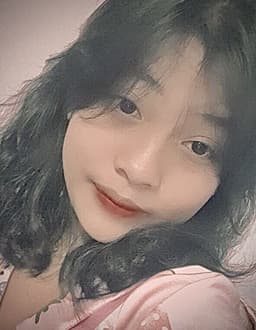 Nguyễn Phương Hằng